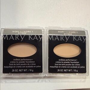 Mary Kay Crème-to-Powder Foundation - Ivory 1